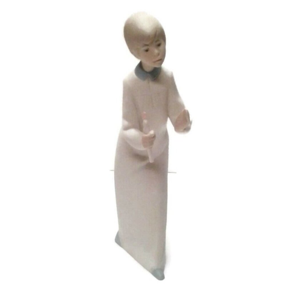 Lladro Porcelain Figurine Boy Holding Candle Elegant Matte Collectible Rare